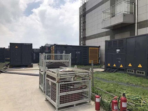 循化除了定期检查，还有哪些方法可以及时发现接触式转速表探头的磨损？